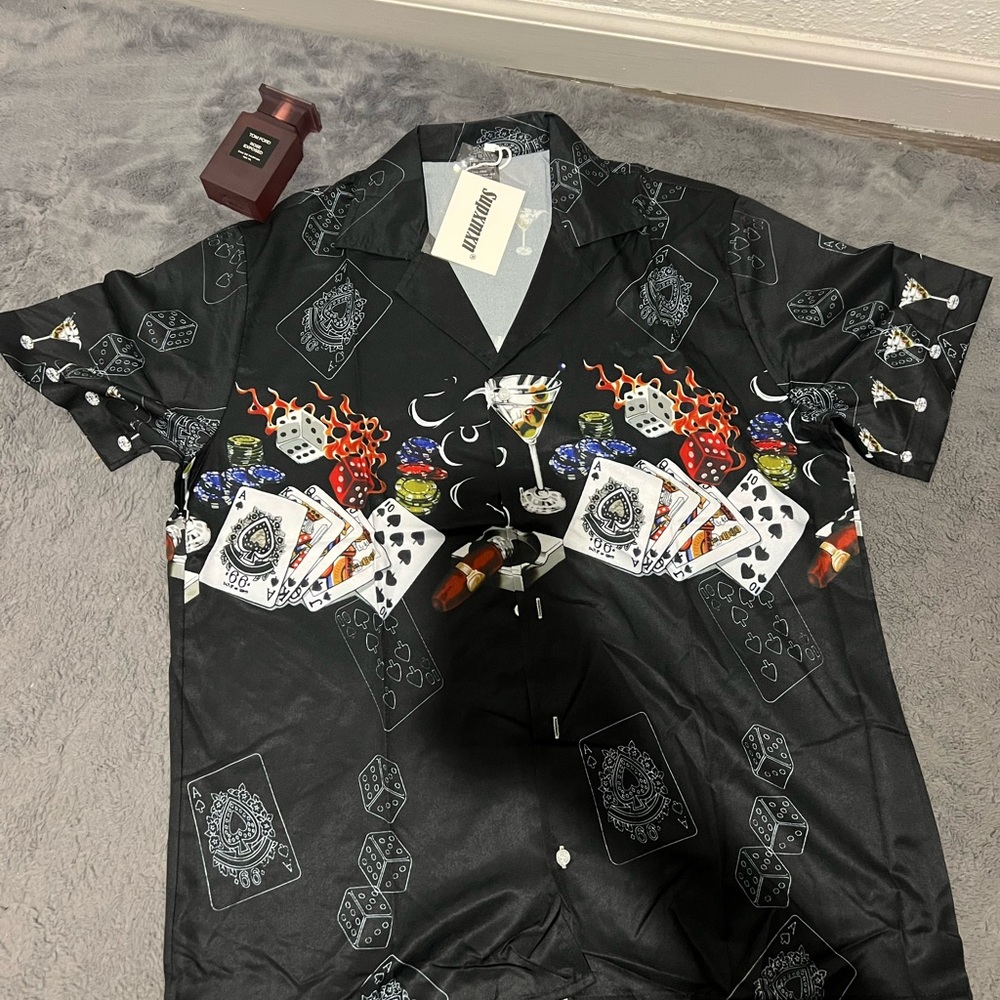 Men's Black Graphic Short Sleeve Shirt